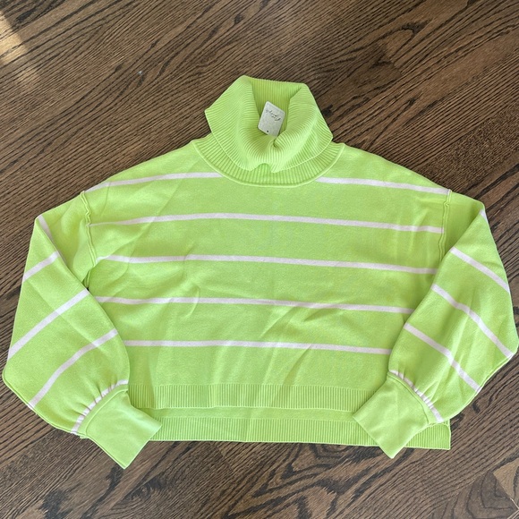 Free People turtleneck sweater - Picture 1 of 4